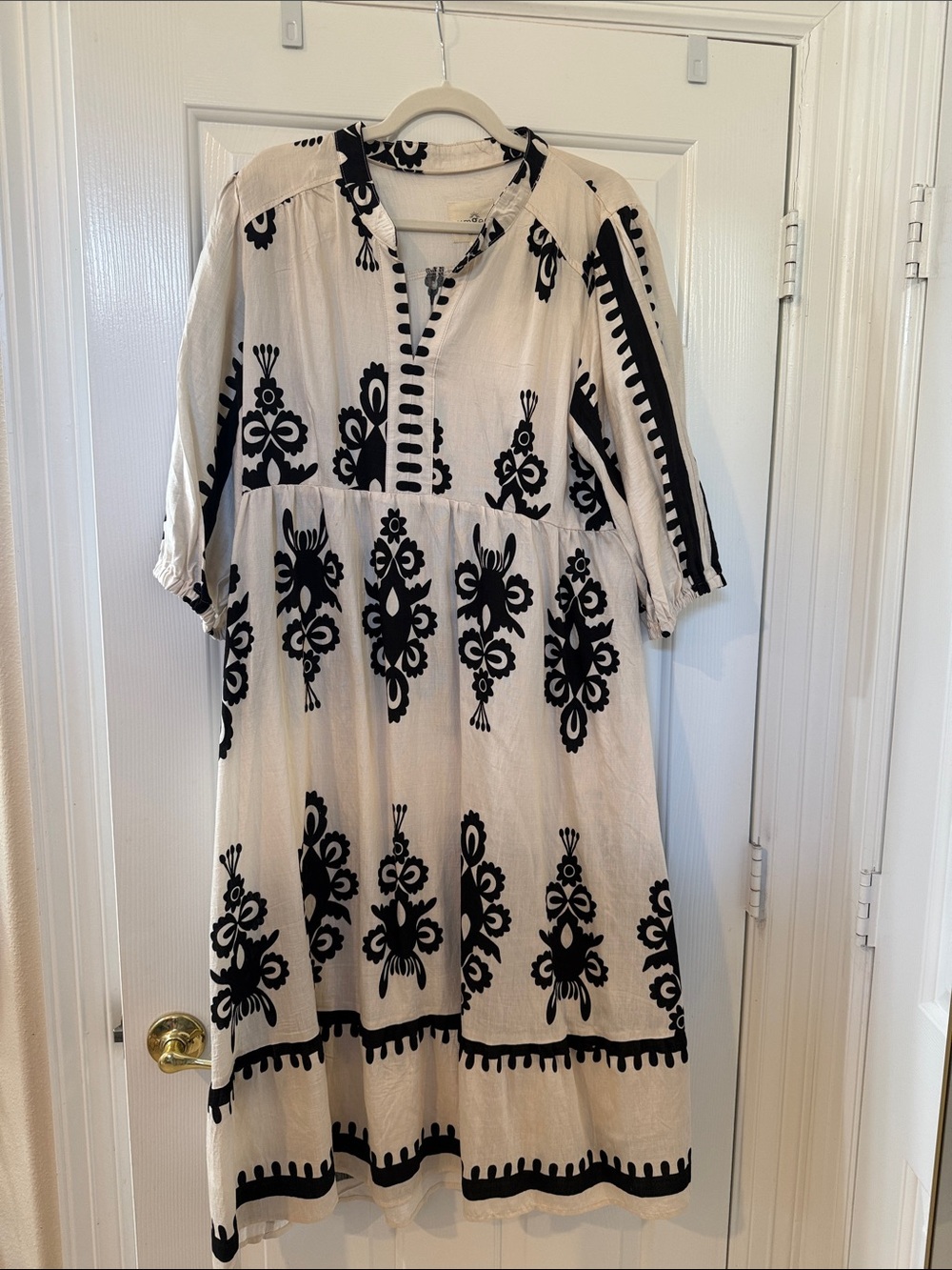 Umgee Cream Midi Dress with Black Embroidered Motif